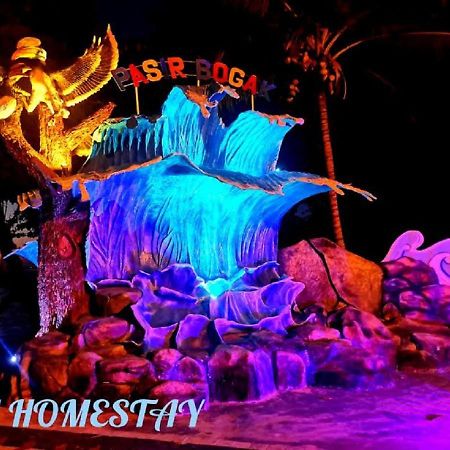 Em Homestay Pekan Pangkor Kültér fotó