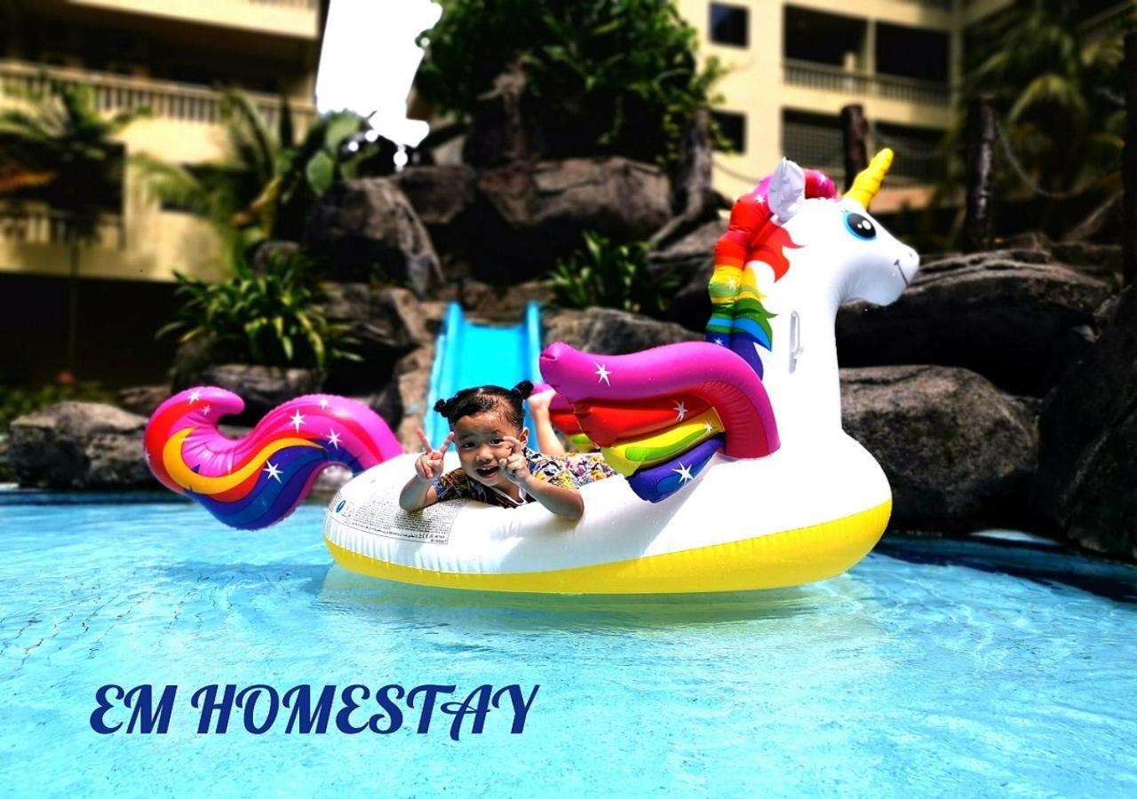 Em Homestay Pekan Pangkor Kültér fotó
